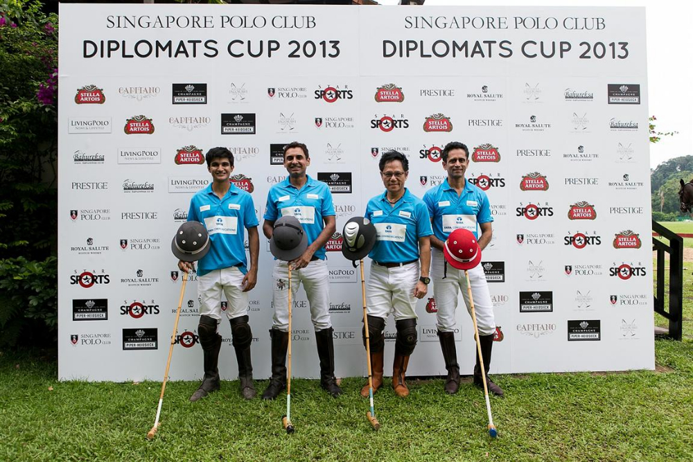 2 ekdoteenchar playing as ASIA sponsored by TATA Communications